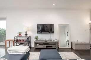 2 W Sixth St, Boston, MA 02127 - Photo 1