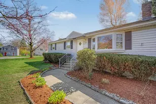 29 Greenleaf Cir, Framingham, MA 01701 - Photo 1
