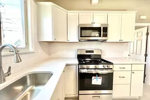 6 Holland St, Winchester, MA 01890 - Photo 1