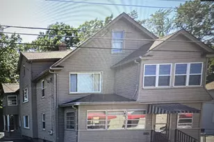 23 Pulaski St, Springfield, MA 01151 - Photo 1