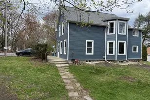 22 Chestnut St, Westborough, MA 01581 - Photo 1