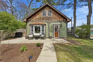 136 Flynt St, Palmer, MA 01069 - Photo 1