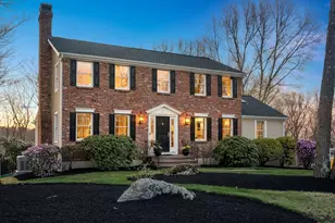 134 Candlewood Dr, Waltham, MA 02451 - Photo 1