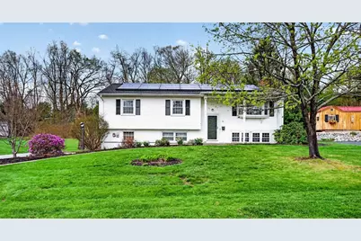 10 Meadowbrook Rd, Auburn, MA 01501 - Photo 1