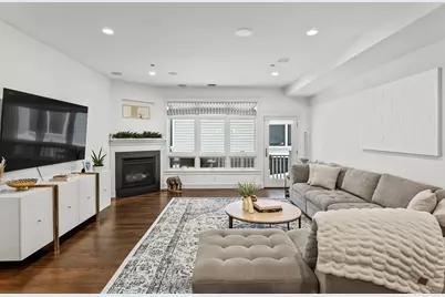 350 W 2nd St #2, Boston, MA 02127 - Photo 1