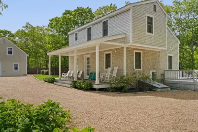 4 Hye Ln, Edgartown, MA 02539 - Photo 1
