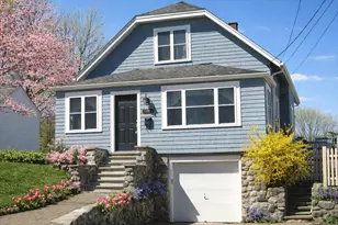 28 Copley Ave, Waltham, MA 02452 - Photo 1