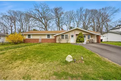 172 Lisa Dr, Brockton, MA 02302 - Photo 1