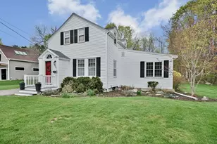 384 S Main St, Mansfield, MA 02048 - Photo 1