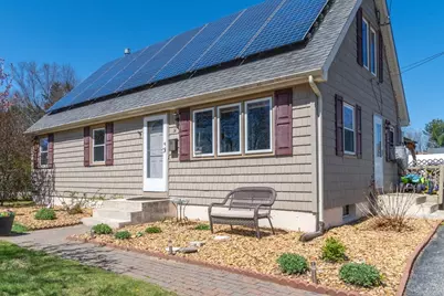 14 Vine St, Oxford, MA 01540 - Photo 1