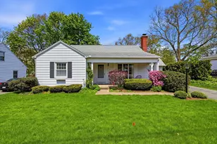 48 Weymouth St, Springfield, MA 01108 - Photo 1