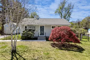 15 Crestmont St, Springfield, MA 01108 - Photo 1
