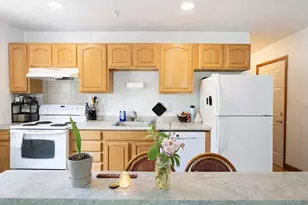121 Centre St, Boston, MA 02119 - Photo 1