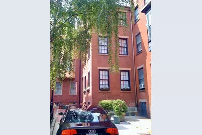 14 Lindall Pl, Boston, MA 02114 - Photo 1