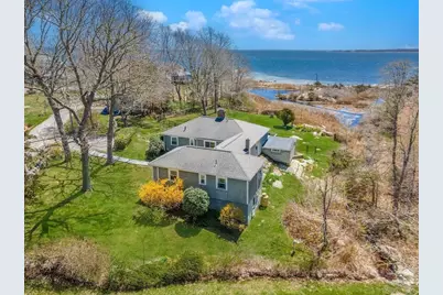 3 Woodlawn Ave, Mattapoisett, MA 02739 - Photo 1