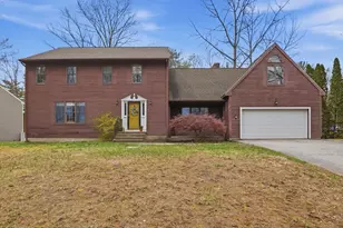 26 Woodside Cir, Sturbridge, MA 01566 - Photo 1