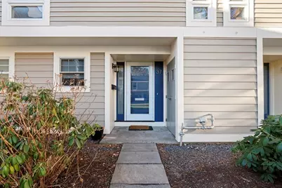 11 Oak St #15, Wellesley, MA 02482 - Photo 1