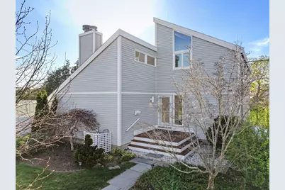 11 Stoney Brook Ln, Dartmouth, MA 02748 - Photo 1
