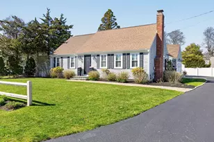 110 Mariners Ln, Falmouth, MA 02540 - Photo 1