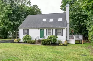 4 Randall Ct, Natick, MA 01760 - Photo 1