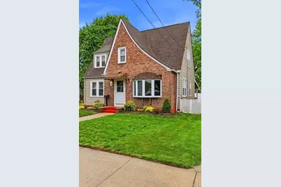 77 Fresno St, Springfield, MA 01104 - Photo 1
