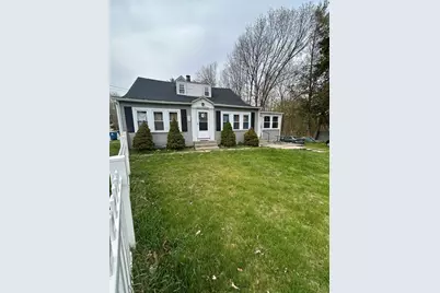 733 Pleasant St #1, Leicester, MA 01542 - Photo 1
