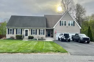 42 Mechanic St, Palmer, MA 01069 - Photo 1