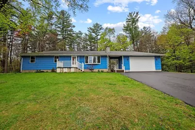 27 Lyman St, Granby, MA 01033 - Photo 1