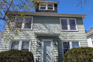 37 Lafayette Pl, Salem, MA 01970 - Photo 1