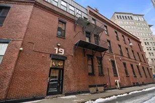19 Stanhope St, Boston, MA 02116 - Photo 1