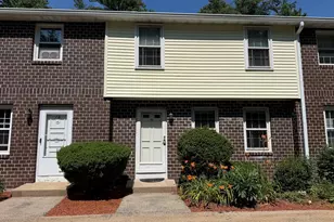 79 Oakridge Dr, Londonderry, NH 03053 - Photo 1