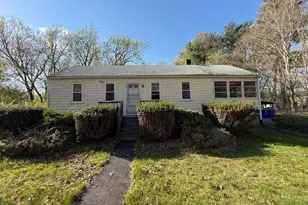 48 Forest St, Rockland, MA 02370 - Photo 1