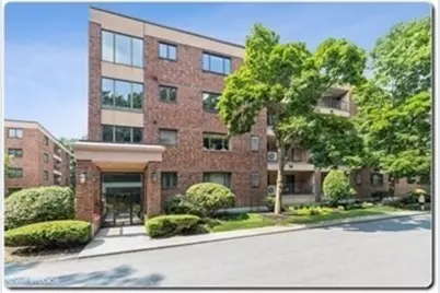 9 Ledgewood Way #29, Peabody, MA 01960 - Photo 1