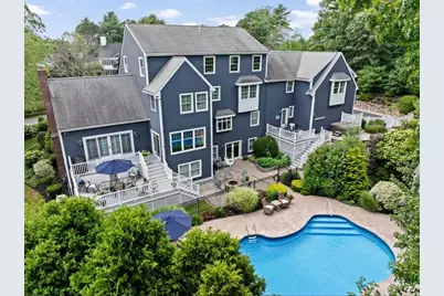 160 Hillcrest Rd, Marshfield, MA 02050 - Photo 1