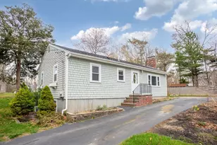 29 Arboretum Rd, Plymouth, MA 02360 - Photo 1
