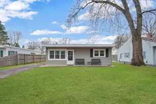 130 Fieldston St, Springfield, MA 01119 - Photo 1
