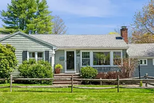 405 Asbury St, Hamilton, MA 01982 - Photo 1