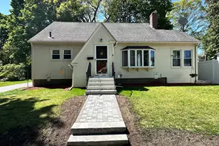 6 Vincent St, Auburn, MA 01501 - Photo 1