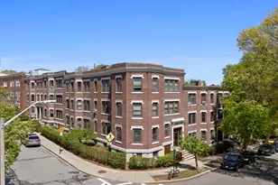 77 Parkman St, Brookline, MA 02446 - Photo 1