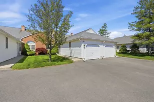 18 Castle Hill Rd, Agawam, MA 01001 - Photo 1