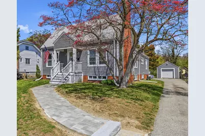 372 Buffinton St, Somerset, MA 02726 - Photo 1