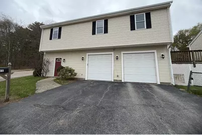 81 N Main St, Bellingham, MA 02019 - Photo 1