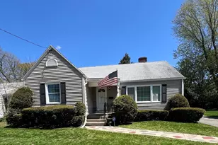109 Eddywood St, Springfield, MA 01118 - Photo 1