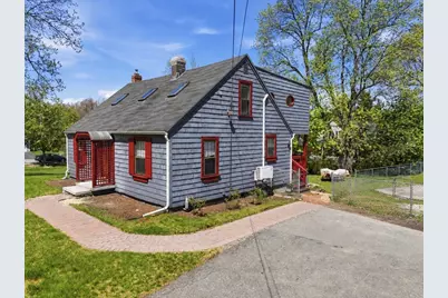 609 Willard St, Leominster, MA 01453 - Photo 1