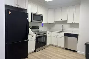 137 Franklin St, Stoneham, MA 02128 - Photo 1