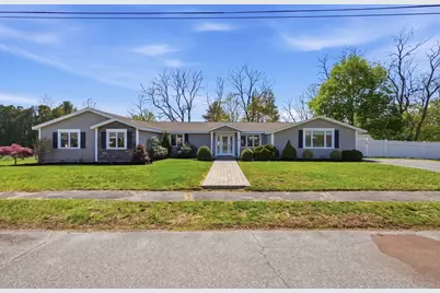 8 Lisa Rd, Peabody, MA 01960 - Photo 1