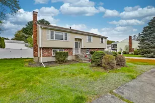 54 Walton St, Wakefield, MA 01880 - Photo 1