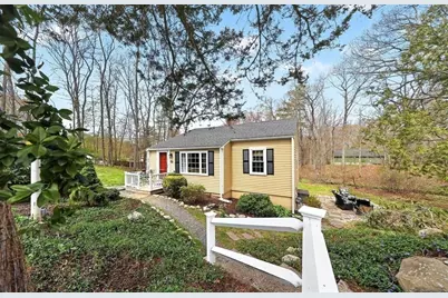 15 Leigh Road, Norwell, MA 02061 - Photo 1