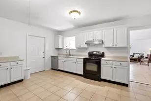 6 Gavin Cir, Stoneham, MA 02180 - Photo 32