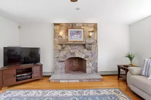 6 Gavin Cir, Stoneham, MA 02180 - Photo 14